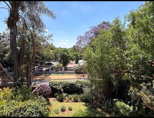 2 BEDROOM APARTMENT FOR SALE IN HYDE PARK